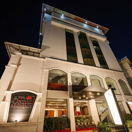 ออร์คิด เรซิเดนซี Hotel กัตตะยัม ภายนอก รูปภาพ