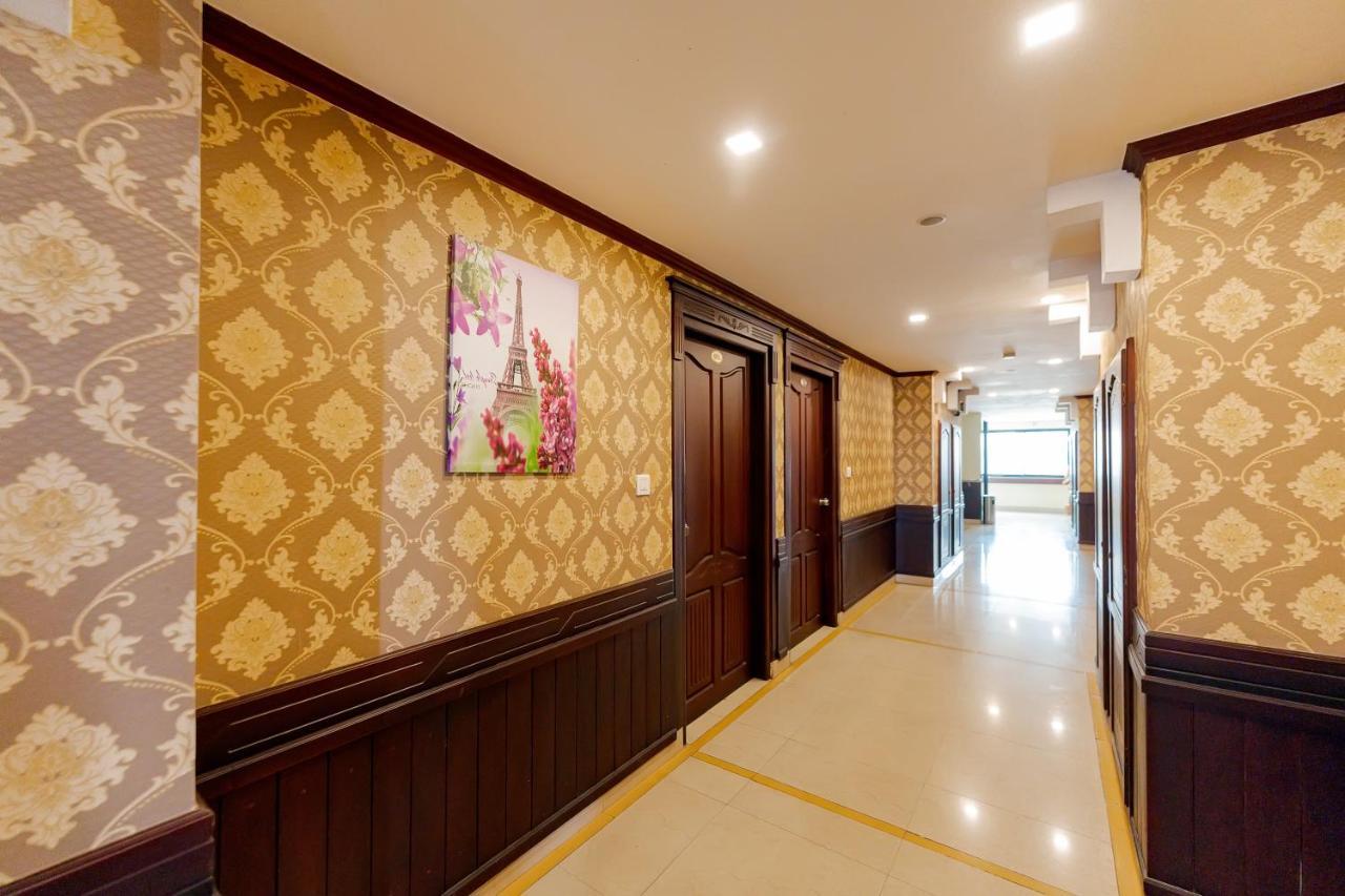 ออร์คิด เรซิเดนซี Hotel กัตตะยัม ภายนอก รูปภาพ