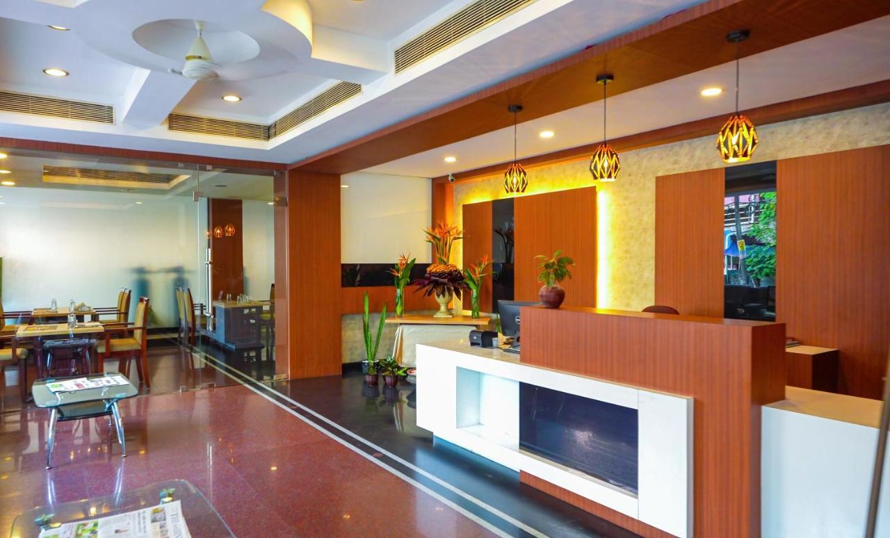 ออร์คิด เรซิเดนซี Hotel กัตตะยัม ภายนอก รูปภาพ