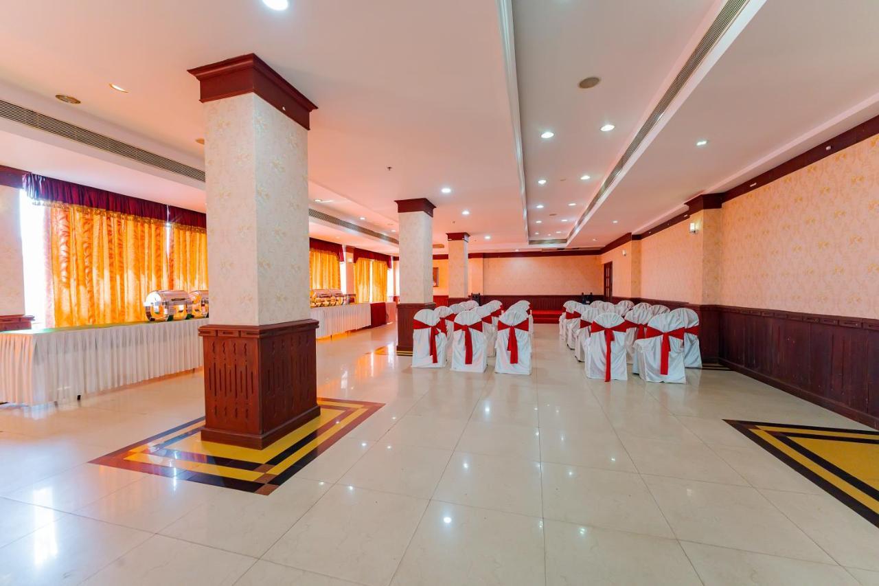 ออร์คิด เรซิเดนซี Hotel กัตตะยัม ภายนอก รูปภาพ