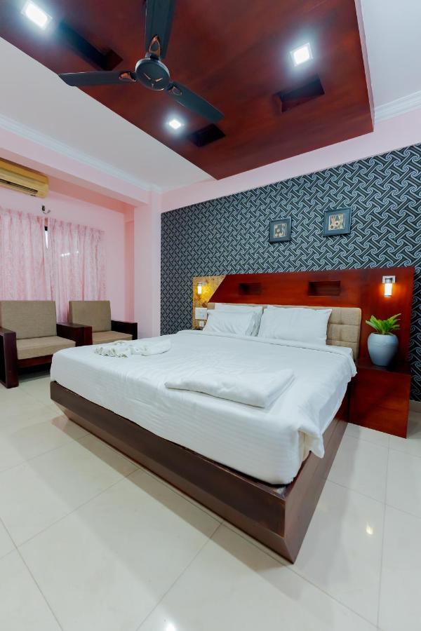 ออร์คิด เรซิเดนซี Hotel กัตตะยัม ภายนอก รูปภาพ