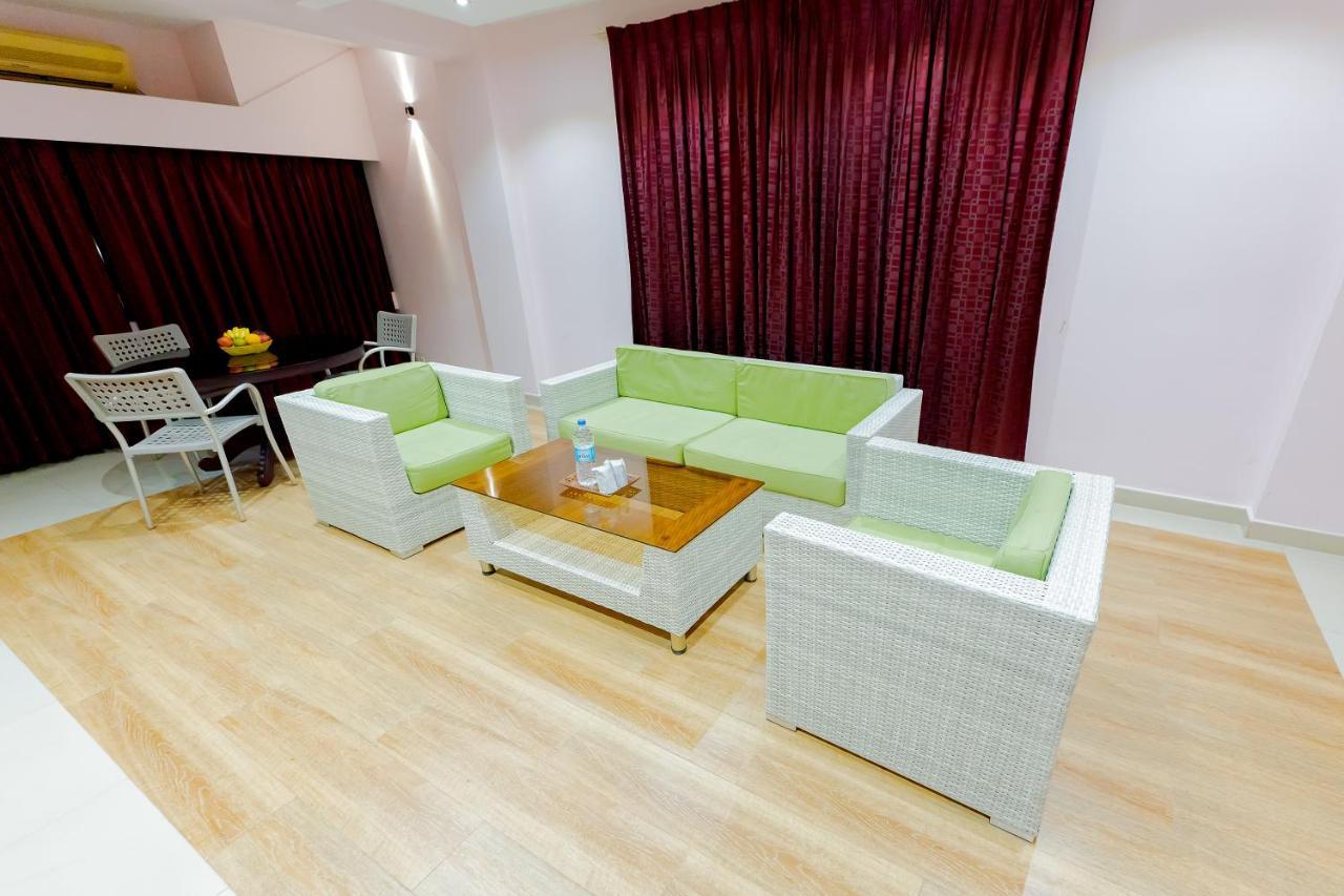 ออร์คิด เรซิเดนซี Hotel กัตตะยัม ภายนอก รูปภาพ