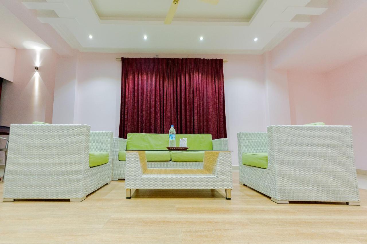 ออร์คิด เรซิเดนซี Hotel กัตตะยัม ภายนอก รูปภาพ